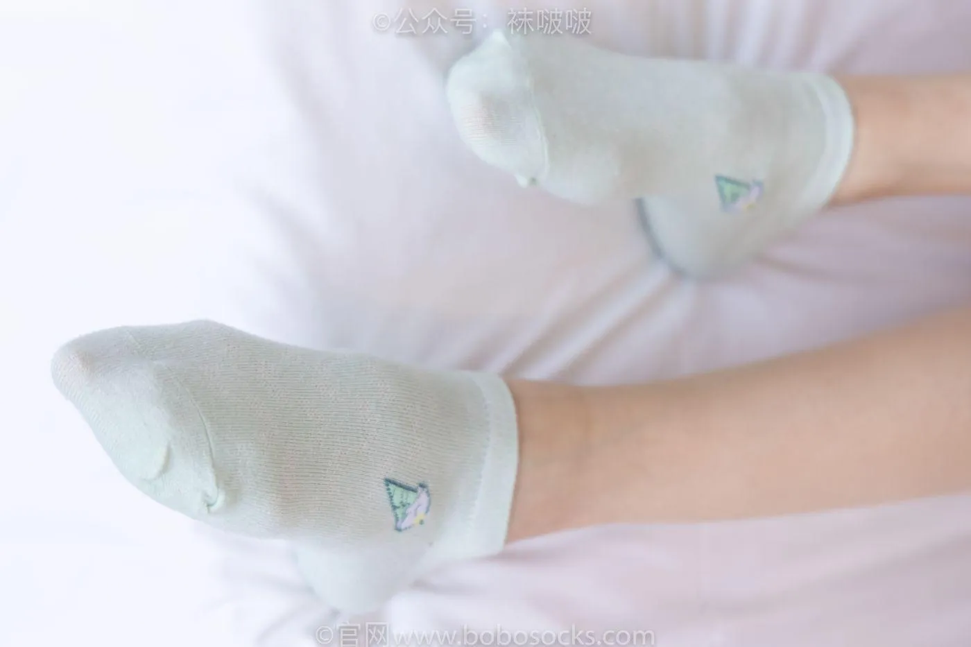 [BoBoSocks袜啵啵]NO.081 稚予- AJ、浅黄色短棉袜、浅蓝色短棉袜、裸足（花絮版） [145P]插图9